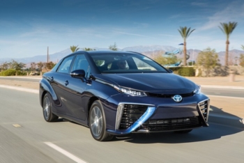 Toyota Mirai, dettagli e specifiche della berlina ad idrogeno 